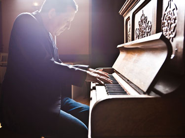 YOUNGSTOWN WINE & JAZZ FEATURING JEFF LORBER PRESENTED BY SWEENEY CHEVROLET BUICK GMC